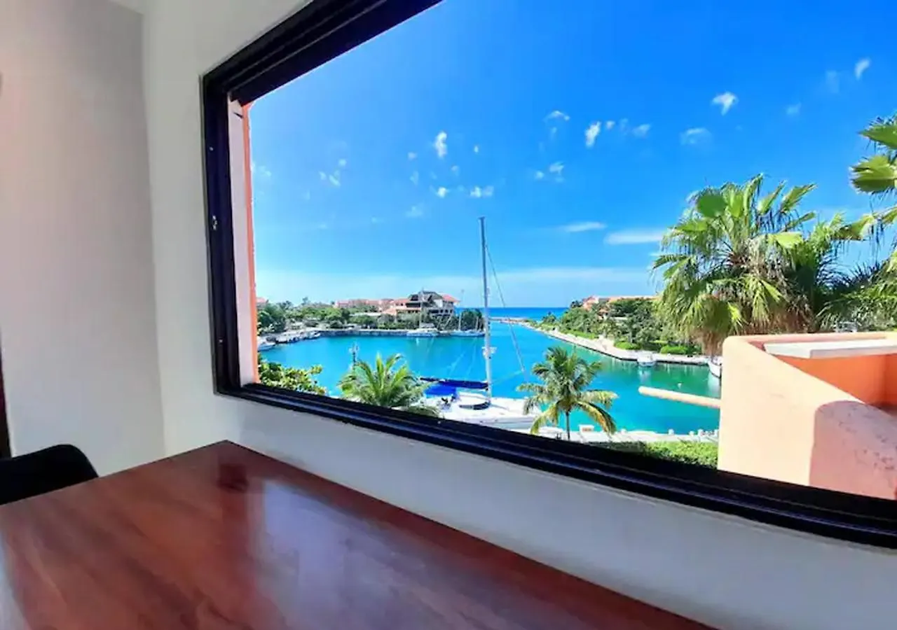 Ocean & Marina Views,Affordable,Spoil Yourself! Puerto Aventuras Apartment
