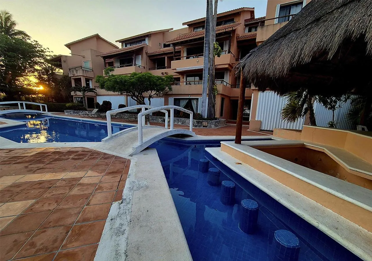 Ocean & Marina Views,Affordable,Spoil Yourself! Puerto Aventuras Apartment