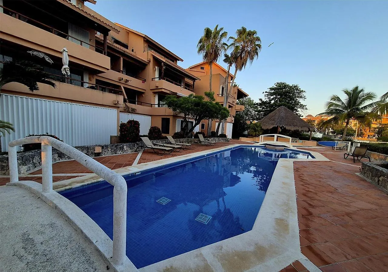 Ocean & Marina Views,Affordable,Spoil Yourself! Puerto Aventuras Apartment