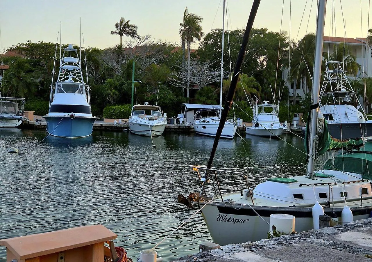 Ocean & Marina Views,Affordable,Spoil Yourself! Puerto Aventuras Apartment