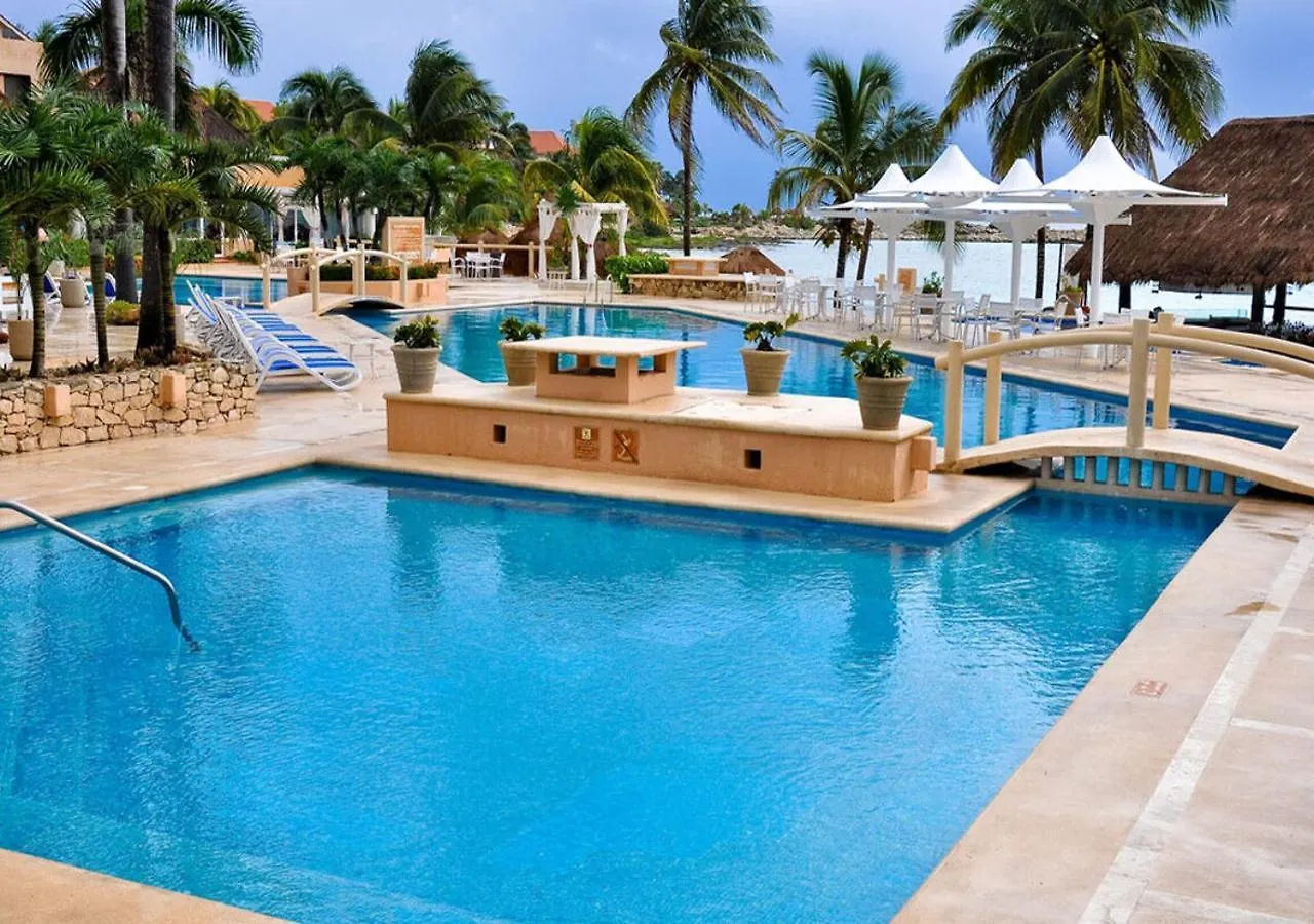 Ocean & Marina Views,Affordable,Spoil Yourself! Puerto Aventuras Apartment